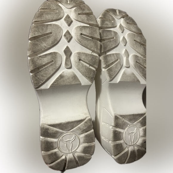 Windsor Smith Lux Sneakers - Picture 4 of 5